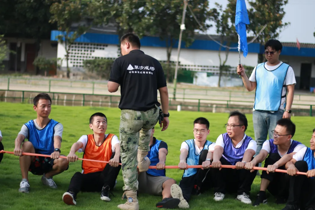 乘浪而上！计支宝半年度会议圆满结束